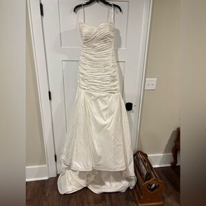 NWT 2BE Bride Mon Cheri ivory ruched taffeta mermaid wedding dress/gown size 10